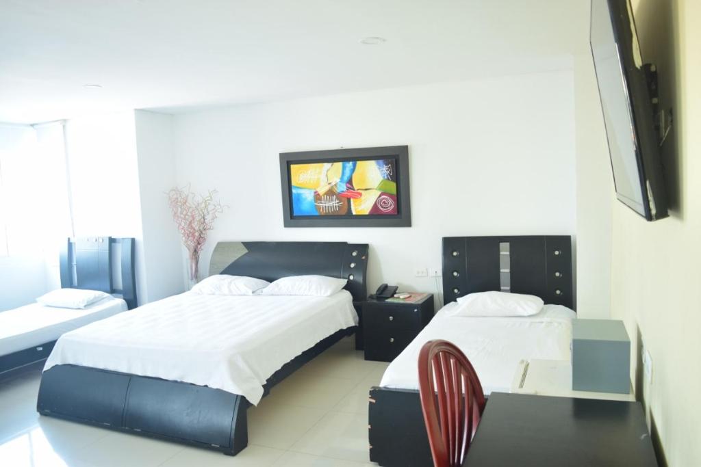 Hotel Intersuites photo 4