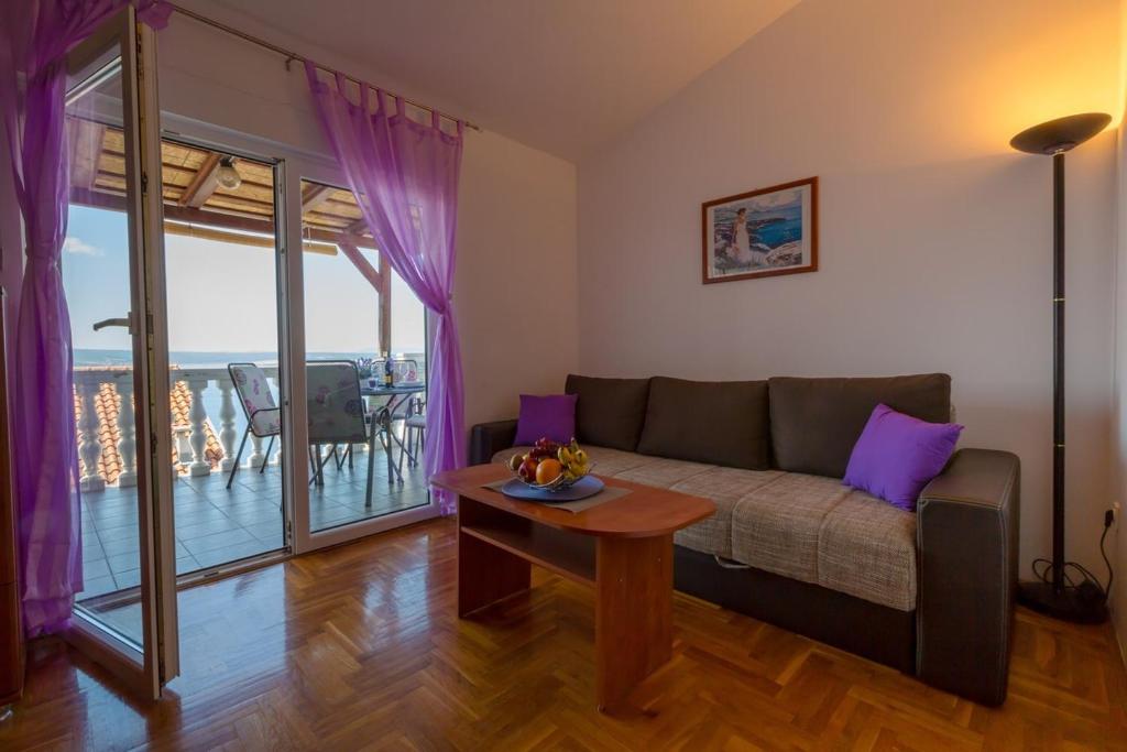 One-Bedroom Apartment in Crikvenica XLV photo 2