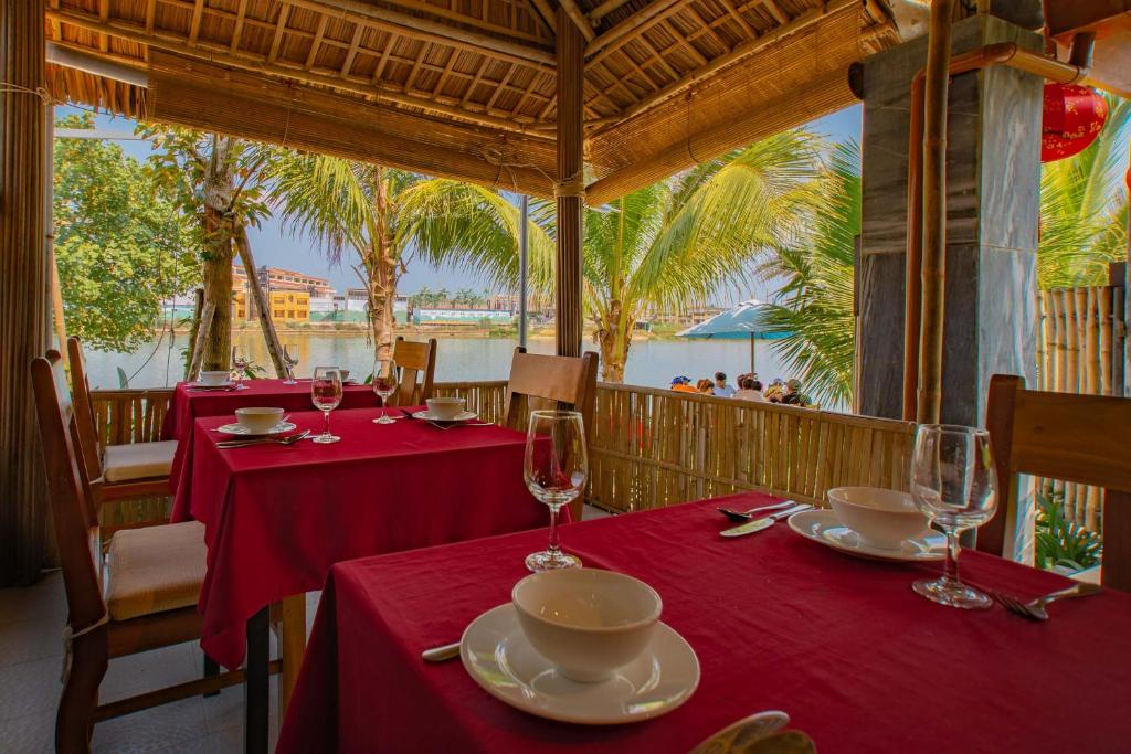 Hoi An Corn Riverside Villa