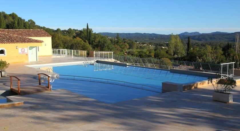 Appartement dans Residence – Le Domaine de Camiole photo 3