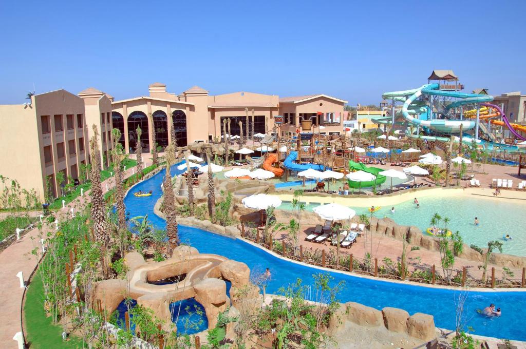 Coral Sea Aqua Club Resort photo 4