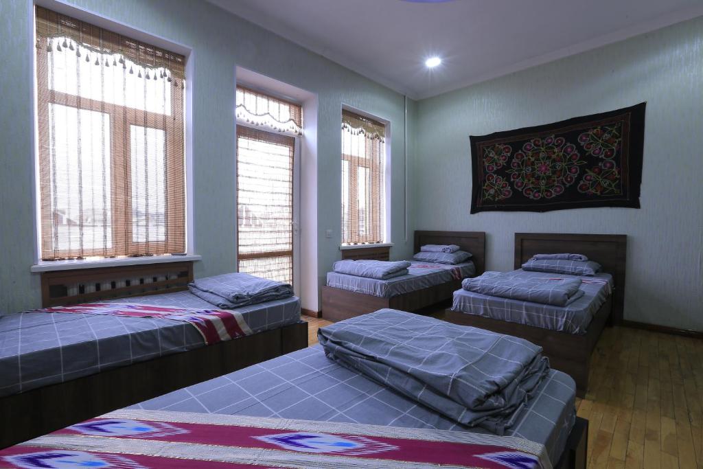 Номер (Кровать в общем номере для женщин с 4 кроватями), Yellow Hostel Dushanbe