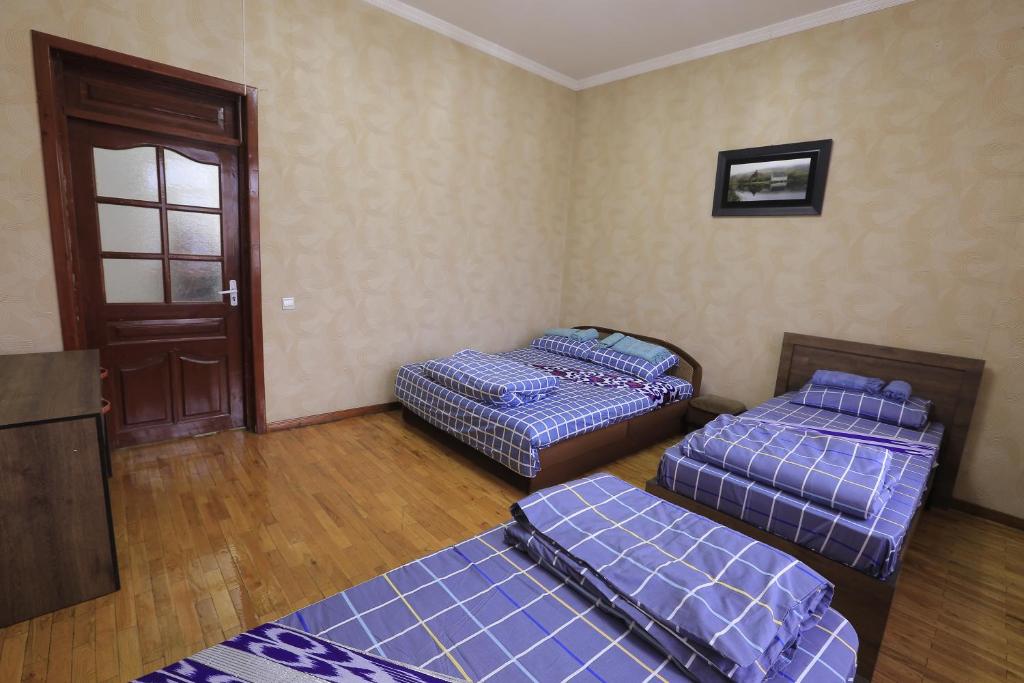 Семейный (Стандартный семейный номер), Yellow Hostel Dushanbe