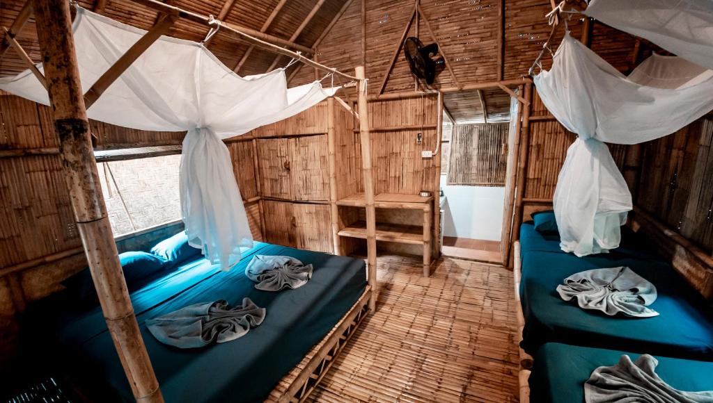 Семейный (Улучшенное семейное бунгало), Green View Beach Resort