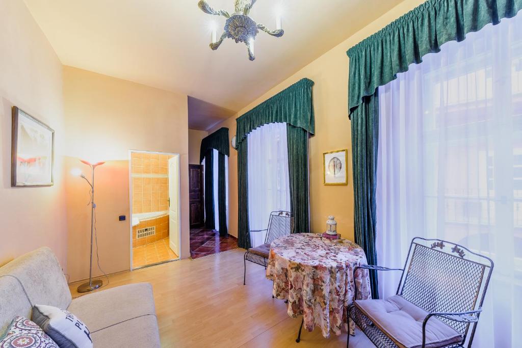 Семейный (Семейный люкс), Апарт-отель Residence 7 Angels