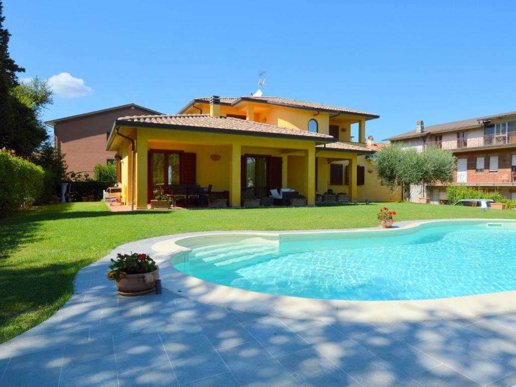 Rustic Style Holiday Home in Umbria with Private Pool