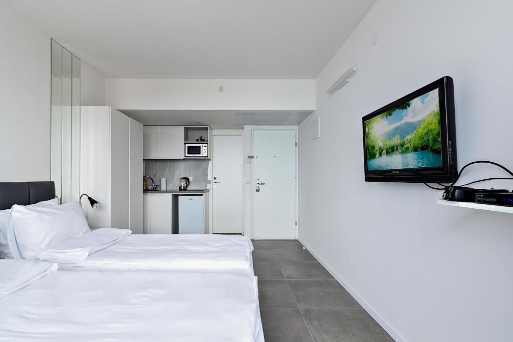 Netanya SeaView ApartHotel photo 4