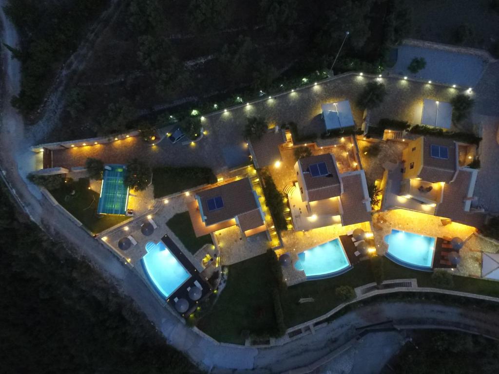 Thea Thalatta Villas photo 2
