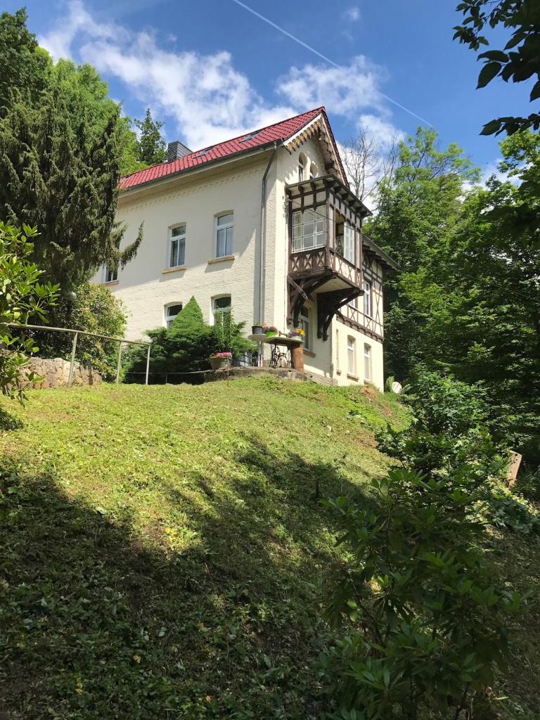 Schöne Ferienwohnung DG photo 2