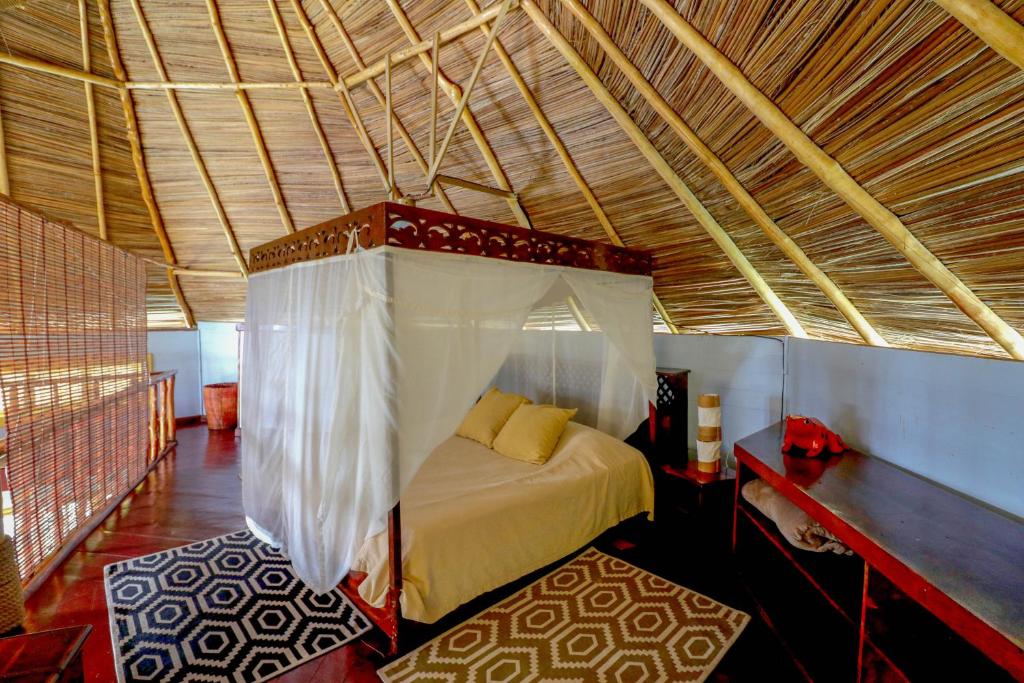 Punta Caracol Acqua Lodge photo 1