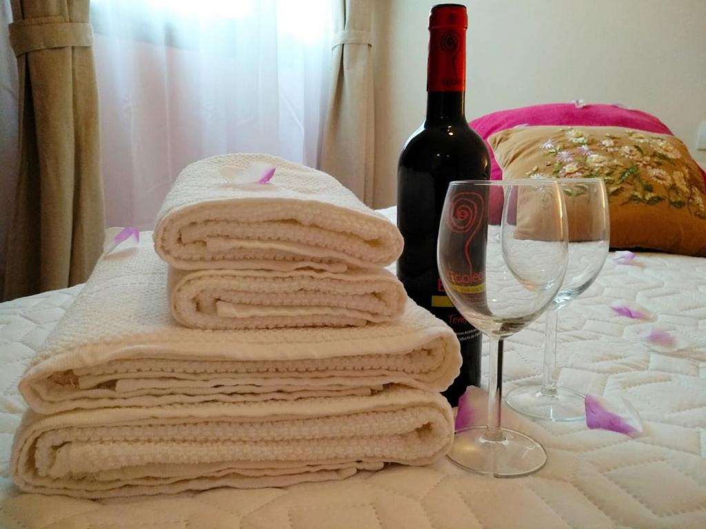 Bright spacious apartment, 2 min walk from beach photo 2