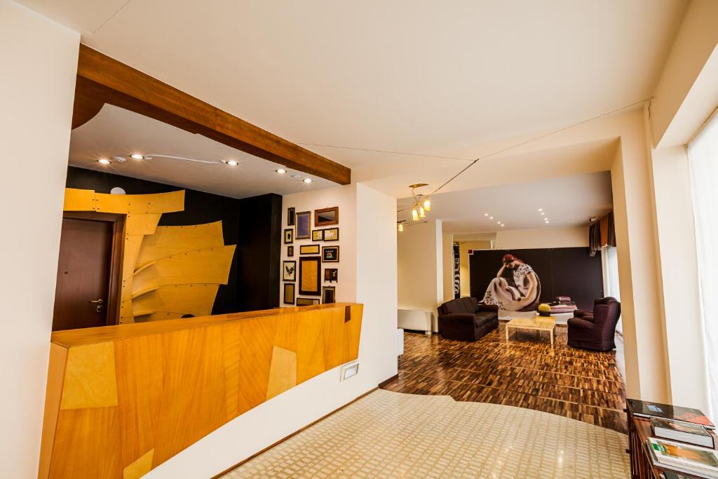 Juvarrahouse Luxury Apartments photo 4