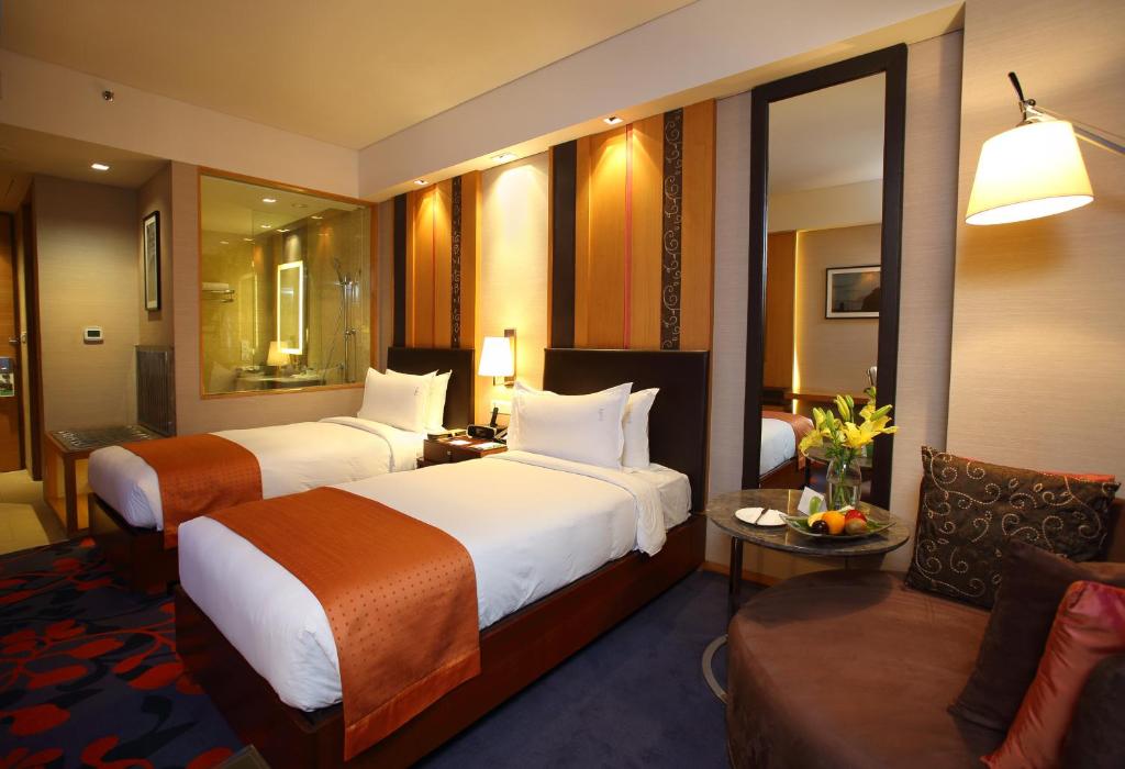 Двухместный (Isolation package (*covid negative) with all meals included ,30%discount on food and soft beverage), Holiday Inn New Delhi Mayur Vihar Noida