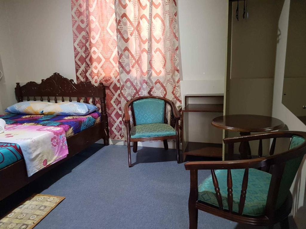 Madid's Inn Beach Resort photo 3