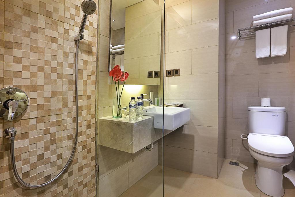 Azana Boutique Hotel Denpasar - Tap to explore photos