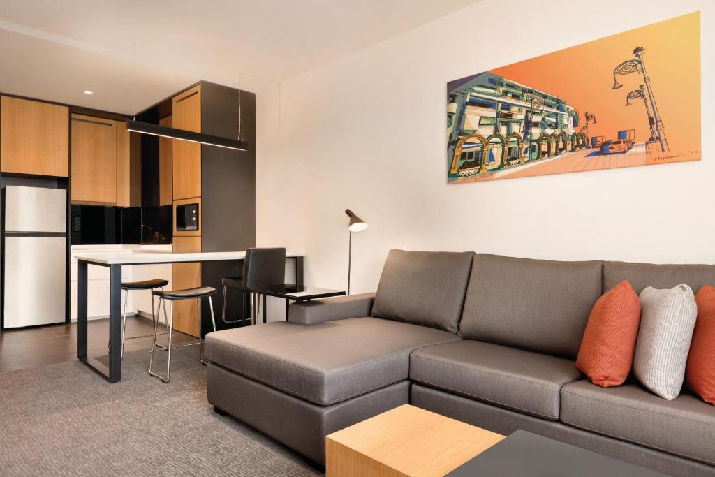 Сьюит (Люкс с 1 спальней с кроватью размера «king-size» (с диваном-кроватью)), Hyatt House Kuala Lumpur, Mont Kiara