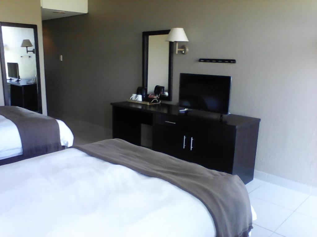 Wilderness Beach Hotel photo 2
