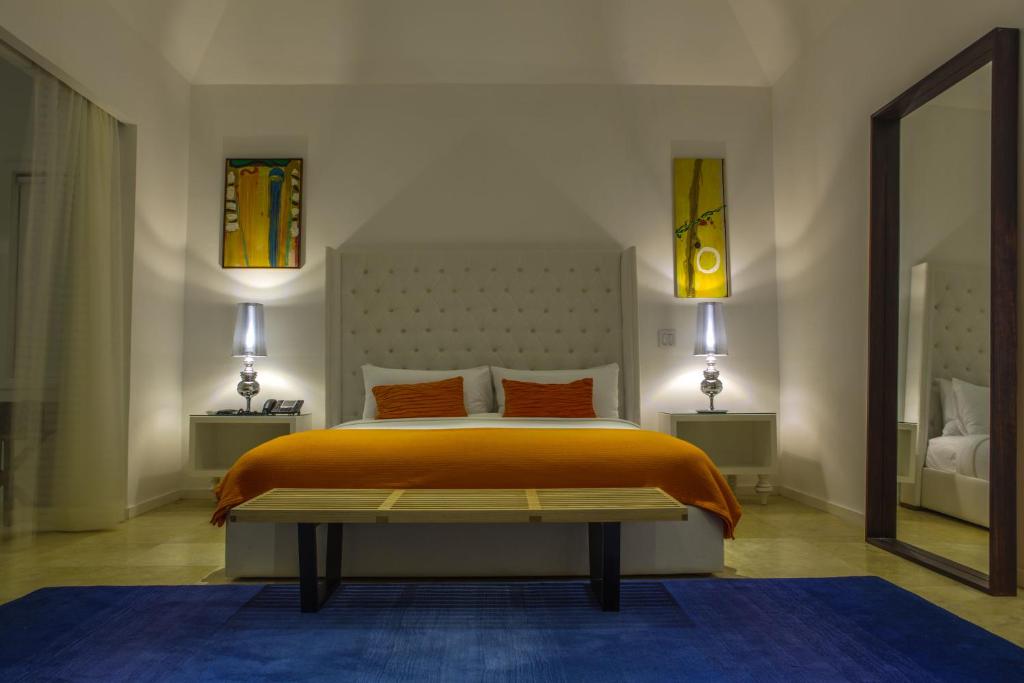 Trident Hotel photo 1