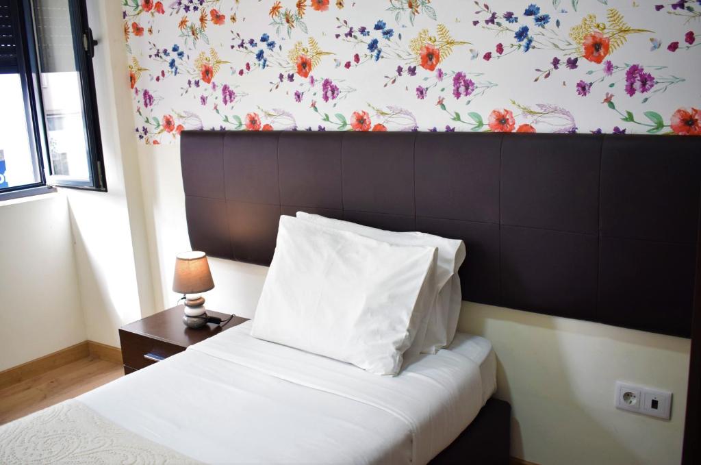 Одноместный (Стандартный одноместный номер с общей ванной комнатой), Universo Romantico