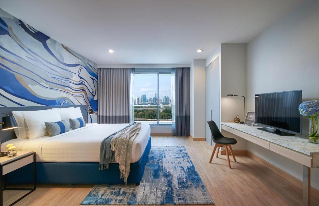 Сьюит (Номер с 3 спальнями, вид на озеро), Отель Somerset Lake Point Bangkok