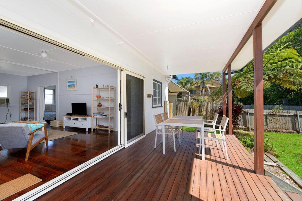 Herb's Hideaway, 11 Belmore Street