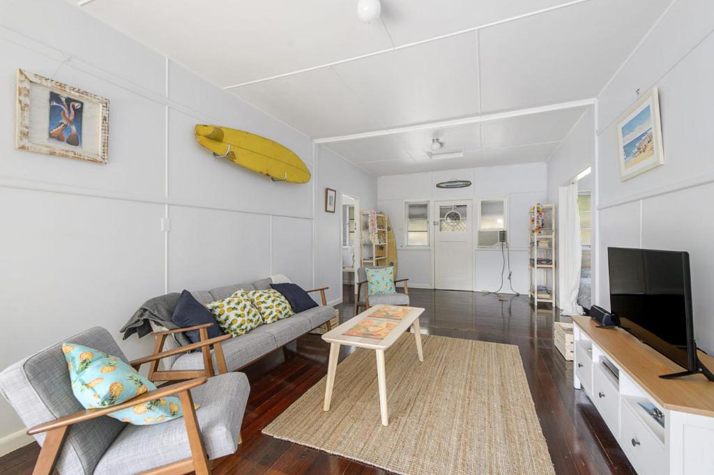 Herb's Hideaway, 11 Belmore Street photo 4