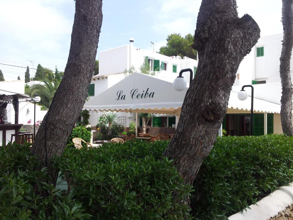 Hostal La Ceiba