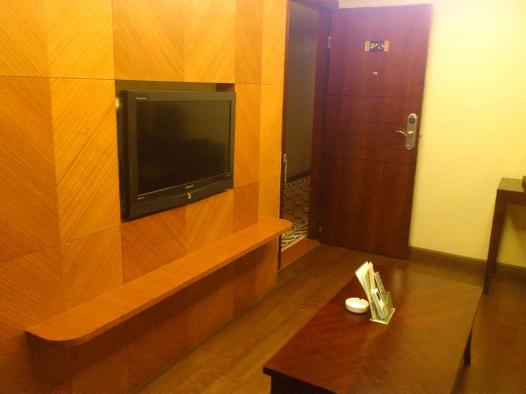 Сьюит (Суперлюкс), Mei Lan Hotel