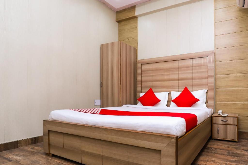 Трехместный (Классический трехместный номер), OYO 26995 SG Palace