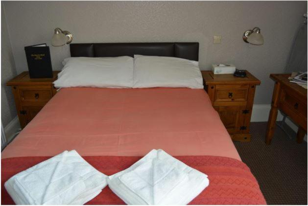 Queens hotel Room Type - Double Room