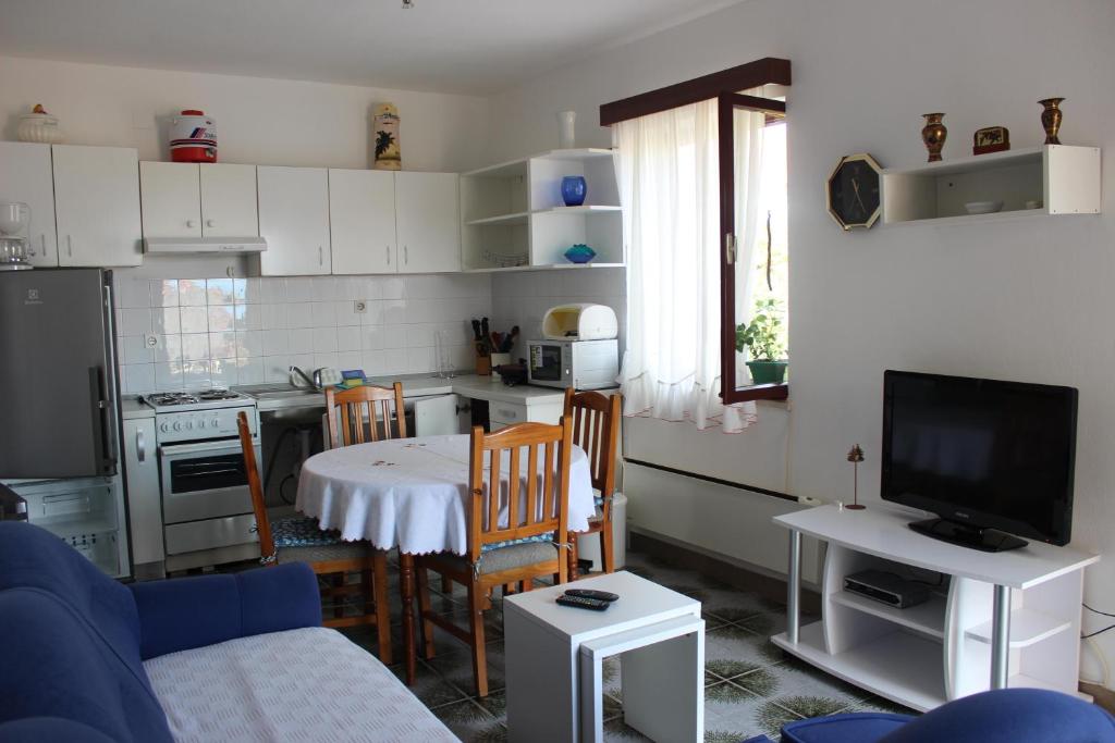 Apartments Marinović 3462 photo 1