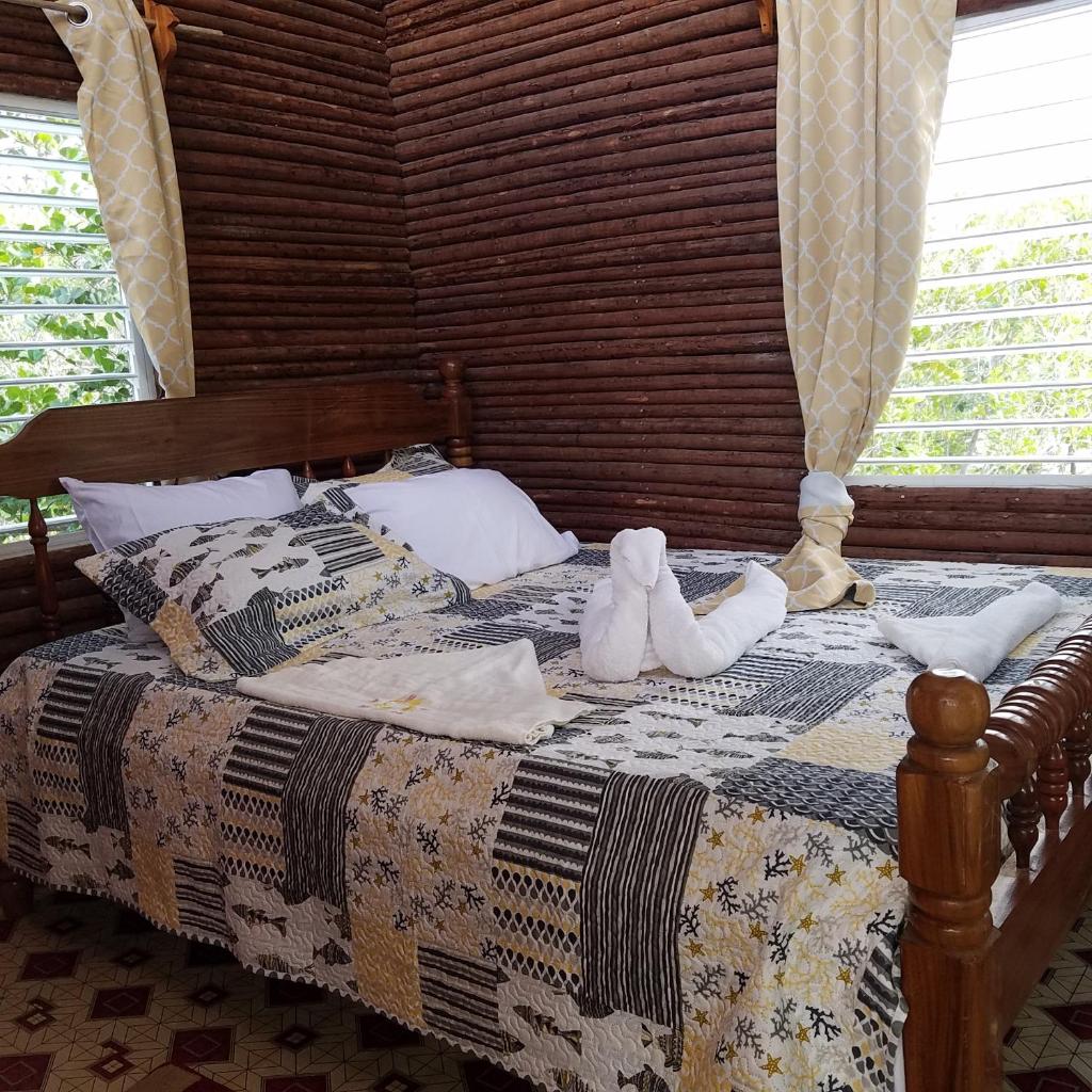 Palmento Grove Garifuna Eco-Cultural & Healing Institute photo 2