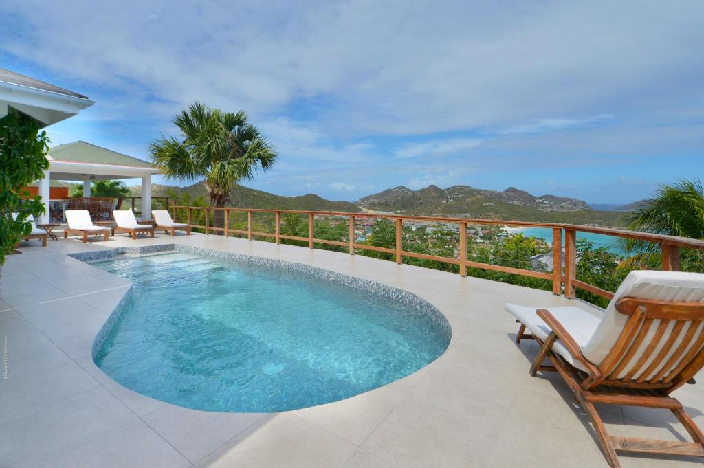 Sunrise - Luxury villa at the heart of the island photo 4
