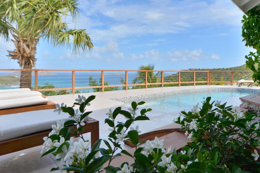 Sunrise - Luxury villa at the heart of the island photo 2
