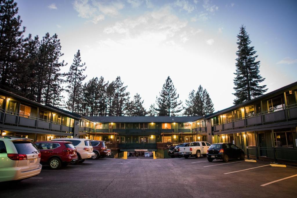 Big Pines Mountain House photo 1