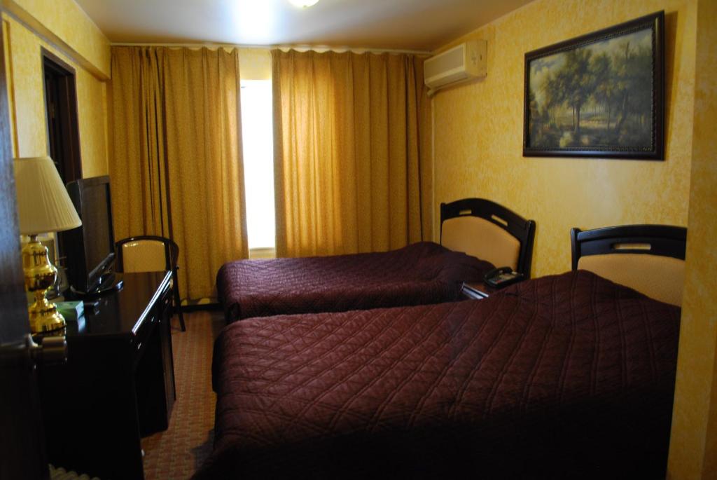 Четырехместный (Двухместный номер с 2 двуспальными кроватями), Chinatown Hotel Chicago