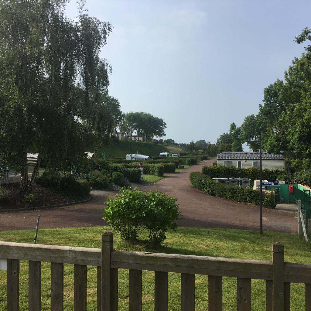 Camping le Mont Joli Bois photo 3