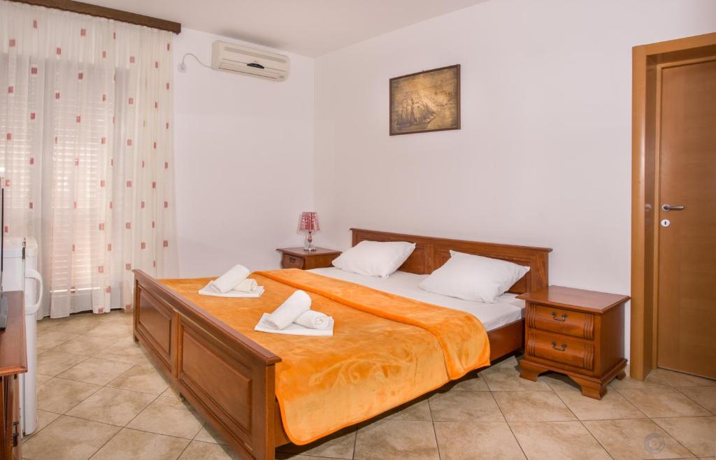Двухместный (Двухместный номер с 1 кроватью и балконом), Apartments and rooms Marija