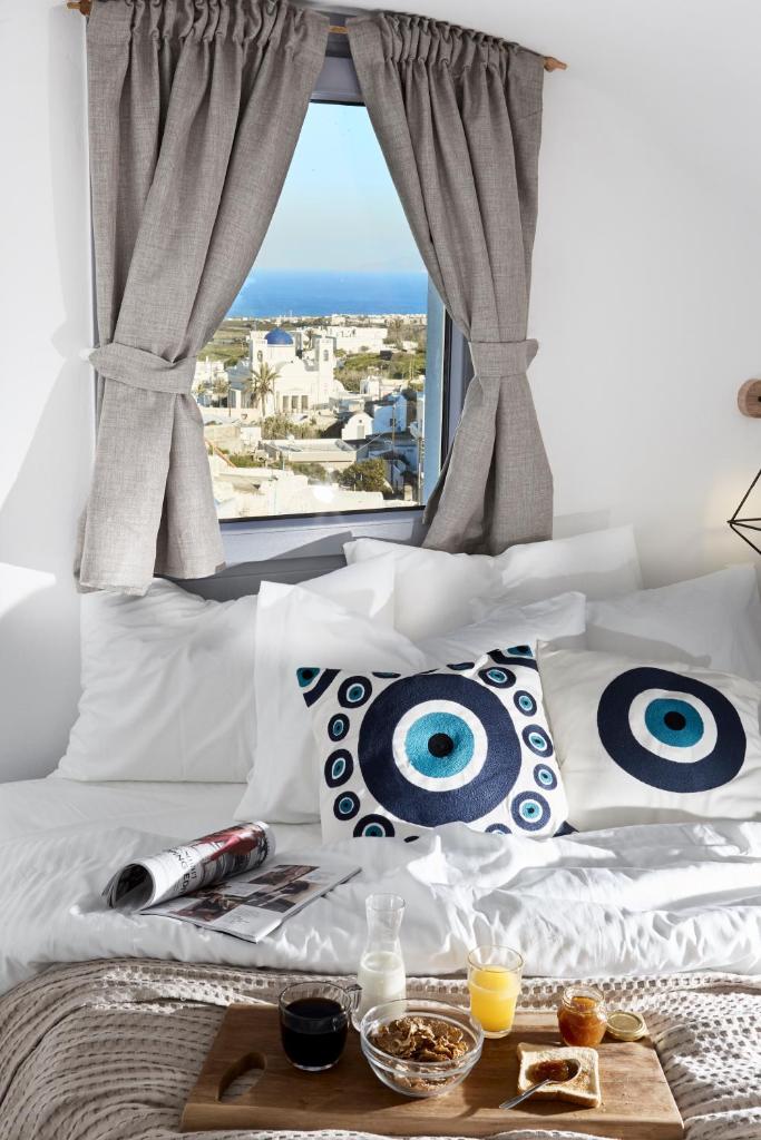 Pnoi Luxury Suites photo 1