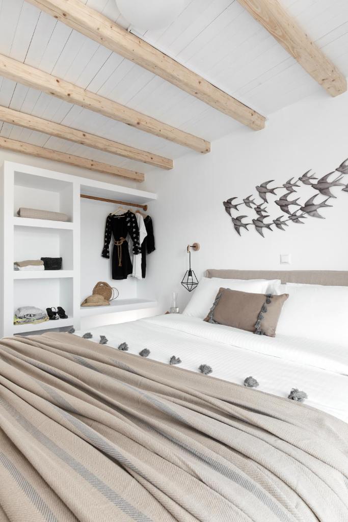 Pnoi Luxury Suites photo 4
