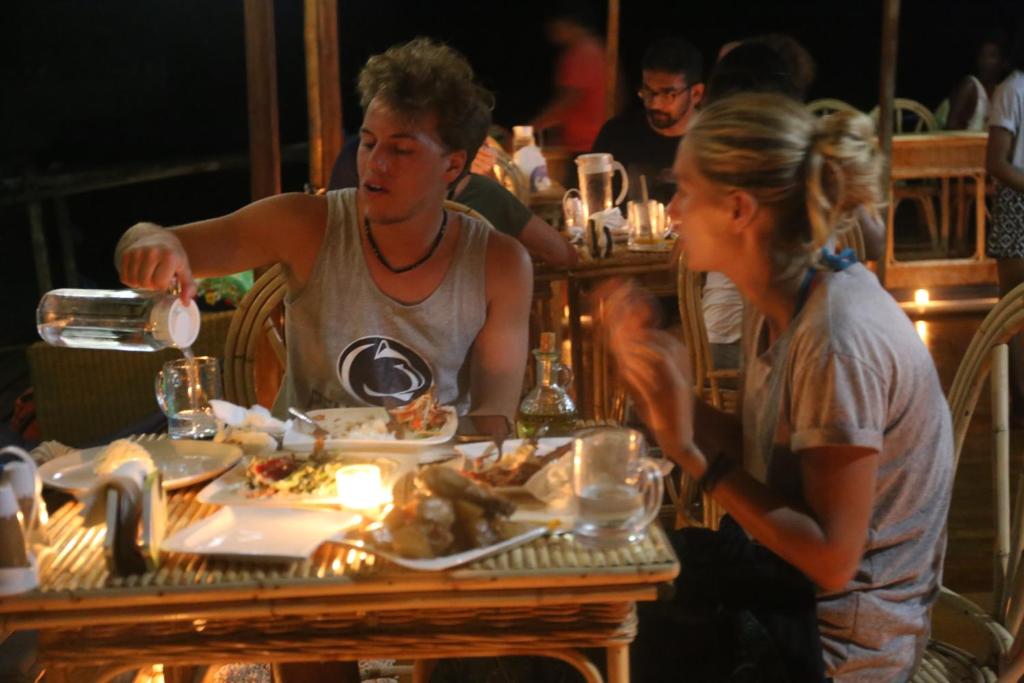 Сьюит (Люкс с кроватью размера «king-size» и видом на море), Paolyn Floating House Restaurant