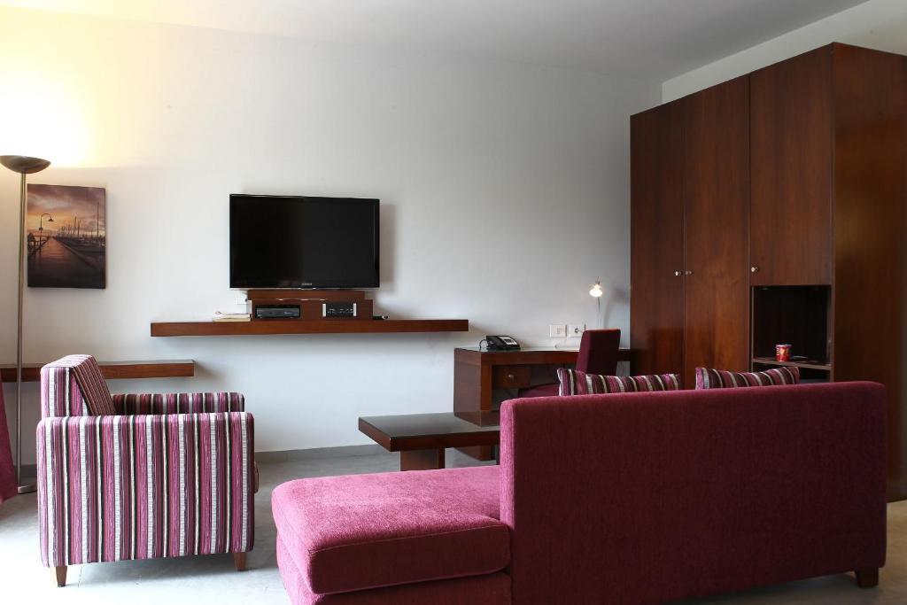 Monoberge Hotel photo 3
