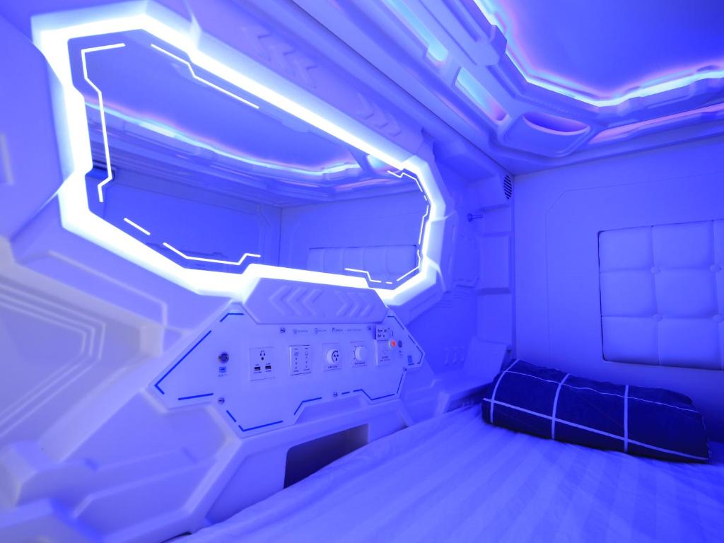 Spacepod@hive photo 1