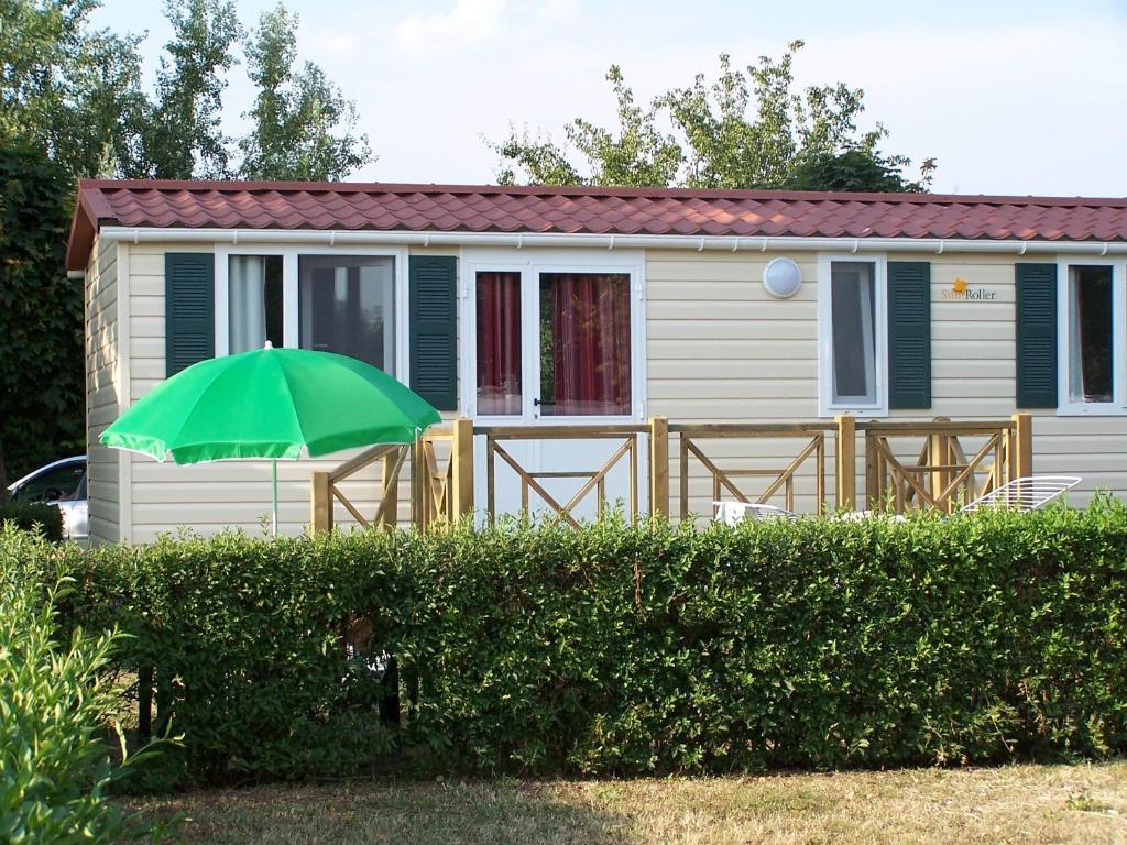 Balatontourist Füred Camping & Bungalows photo 1