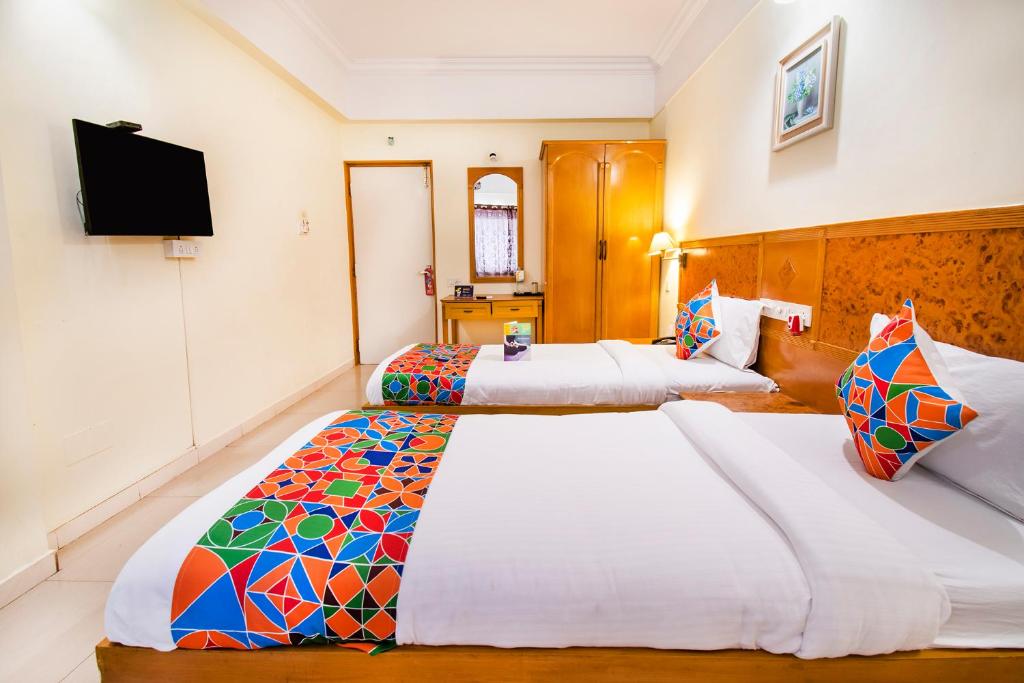 Двухместный (Двухместный номер Делюкс с 1 кроватью), FabHotel Metro Manor Central Station