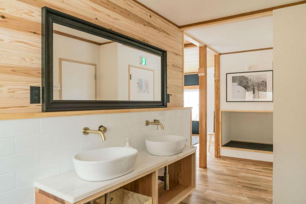 Nozawa Gondola Apartments photo 1