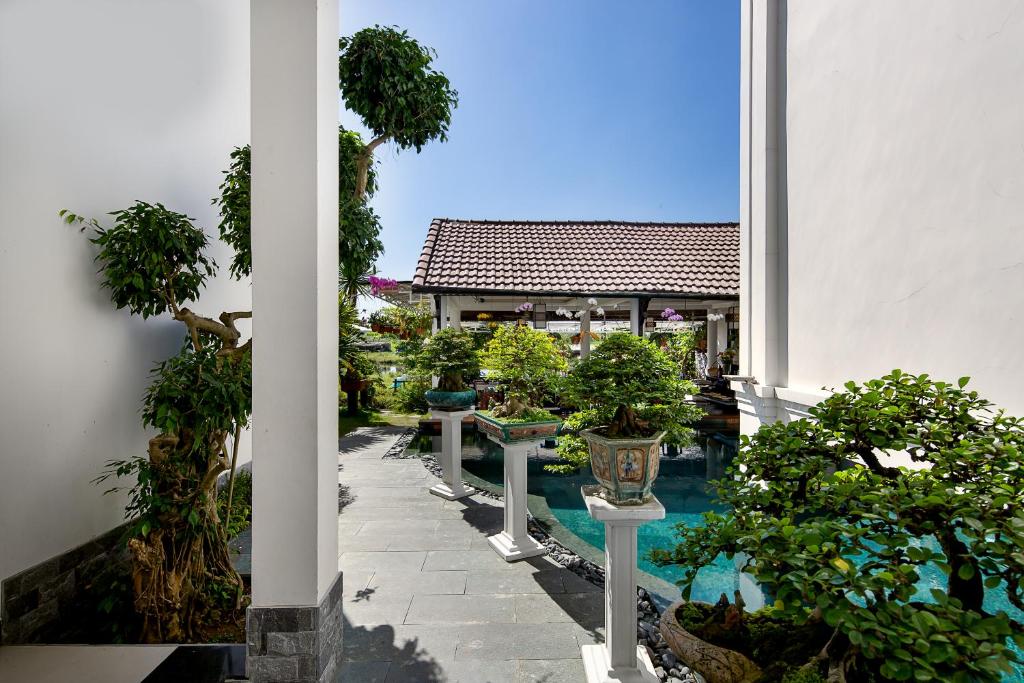 Riverside Impression Villa