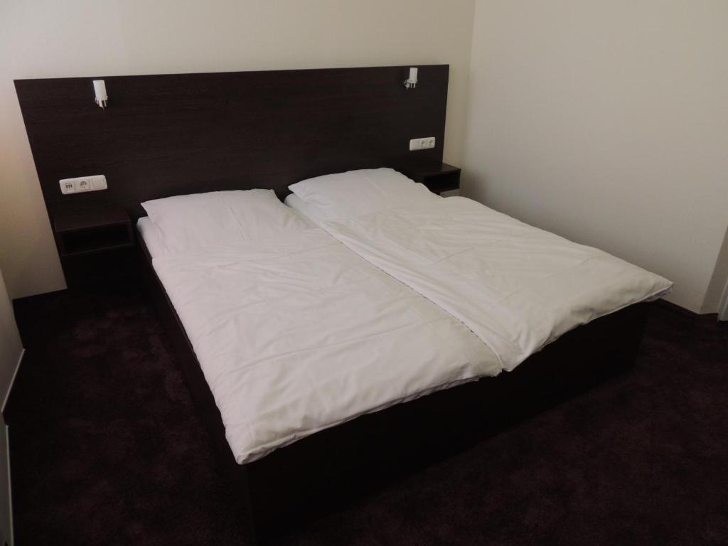 Двухместный (Двухместный номер с 1 кроватью), AAA Budget Hotel