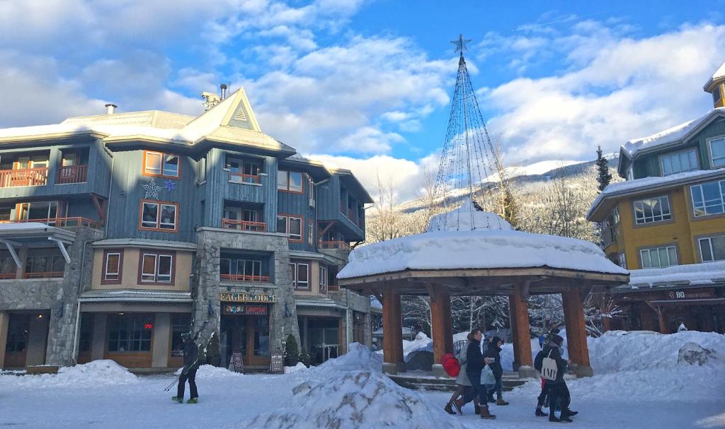 Whistler Town Plaza by Latour Hotels and Resorts photo 3