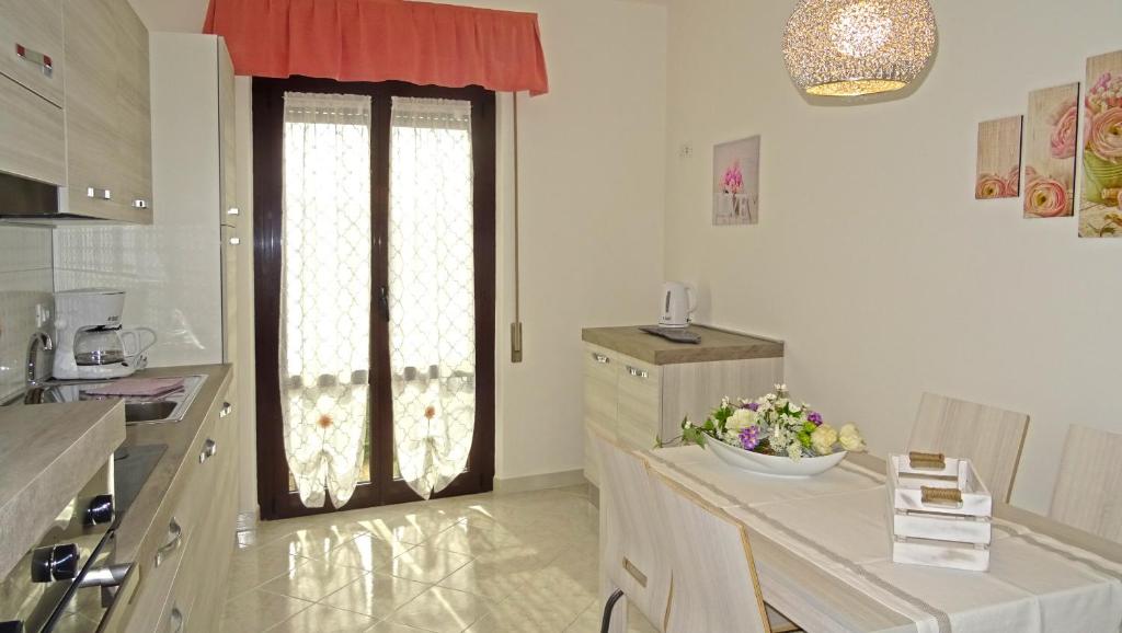 Casa Palanca Lake view apartment by Gardadomusmea photo 1